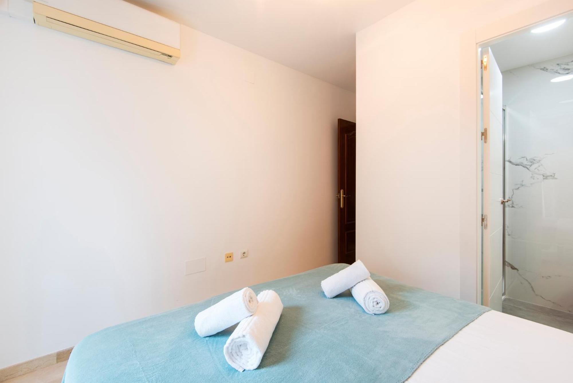 Victoria Square 2, Center Apartment มาลากา ภายนอก รูปภาพ